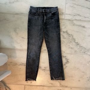 MOTHER Denim | The Insider Crop Step Fray Jeans in ash gray wash | size 26